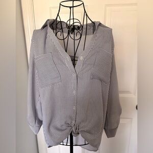 BCX Black and White Striped Button-Front Tie-Hem Shirt